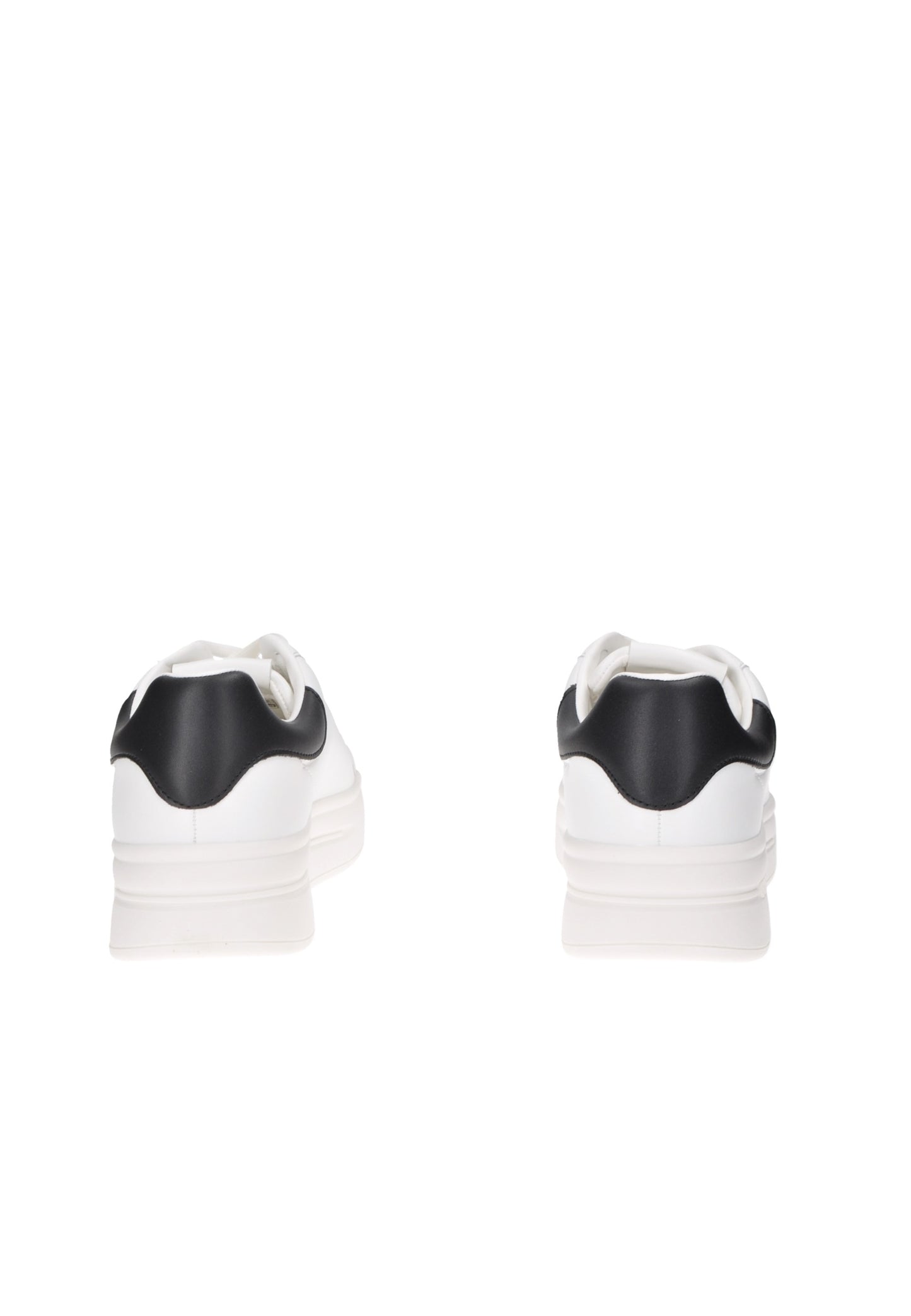 Rear view of GUESS Winno sneakers in white and black leather, featuring a sleek design and cushioned sole.