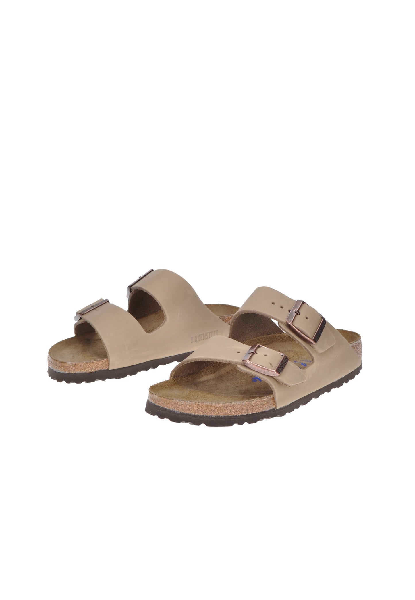 BIRKENSTOCK Arizona BS Oiled sandals in soft nubuck leather with adjustable buckles and original anatomical footbed.