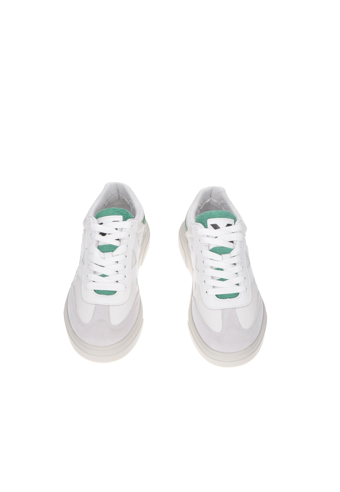 27310/CP sneaker JOHN RICHMOND Oscar leather sneaker, white and green with cushioned insole and rubber sole.