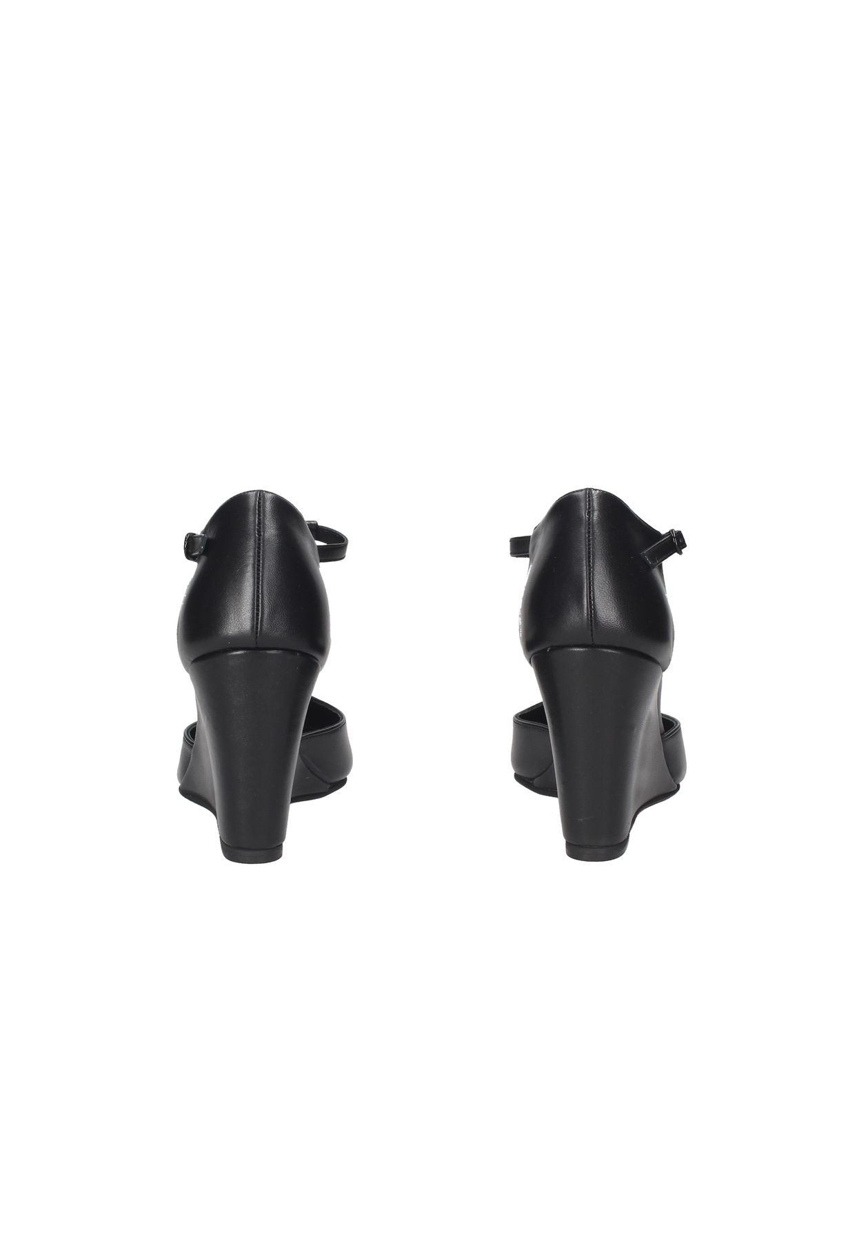 687 TSAKIRIS MALLAS-Pumps