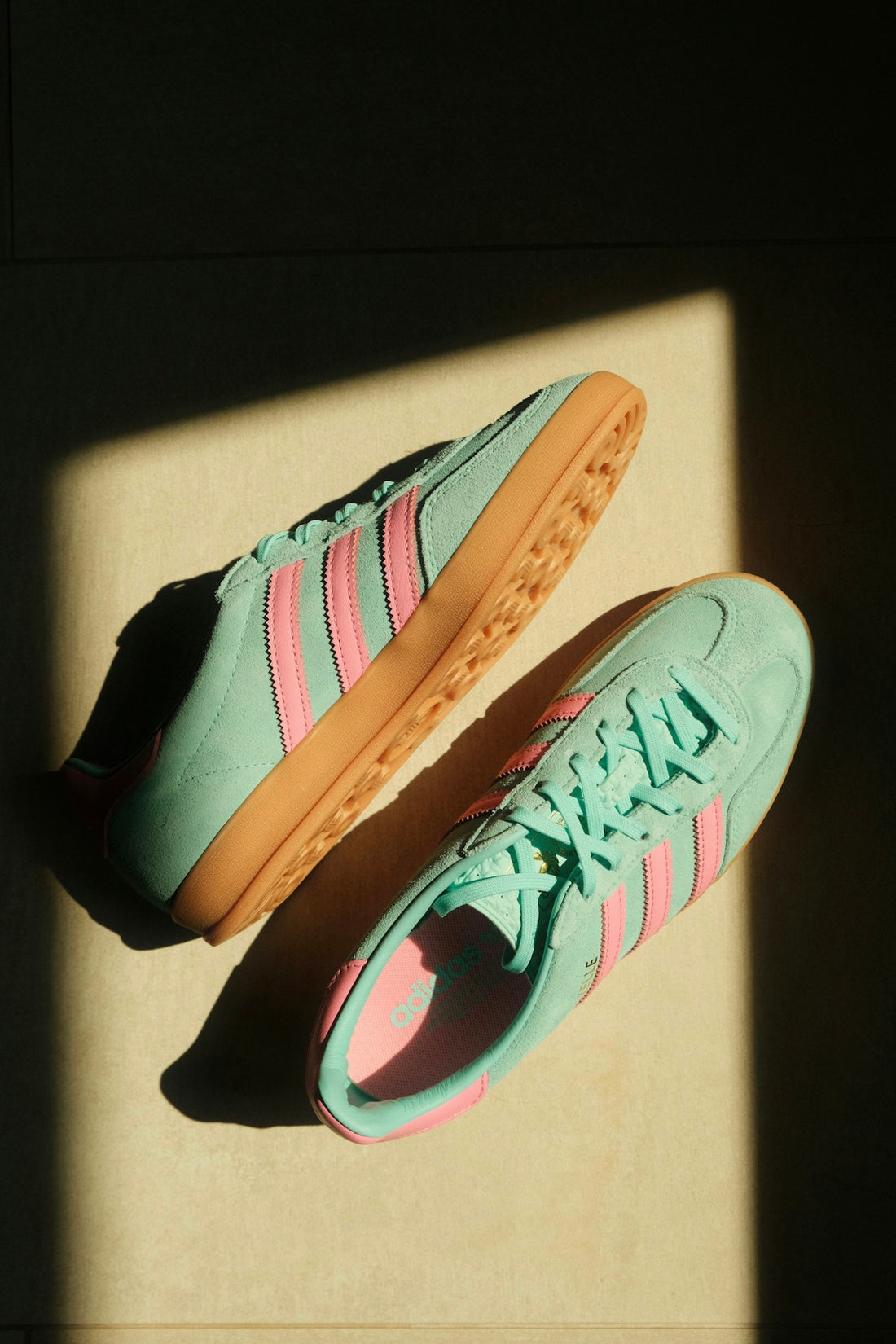 A pair of shoes sitting on top of a floor