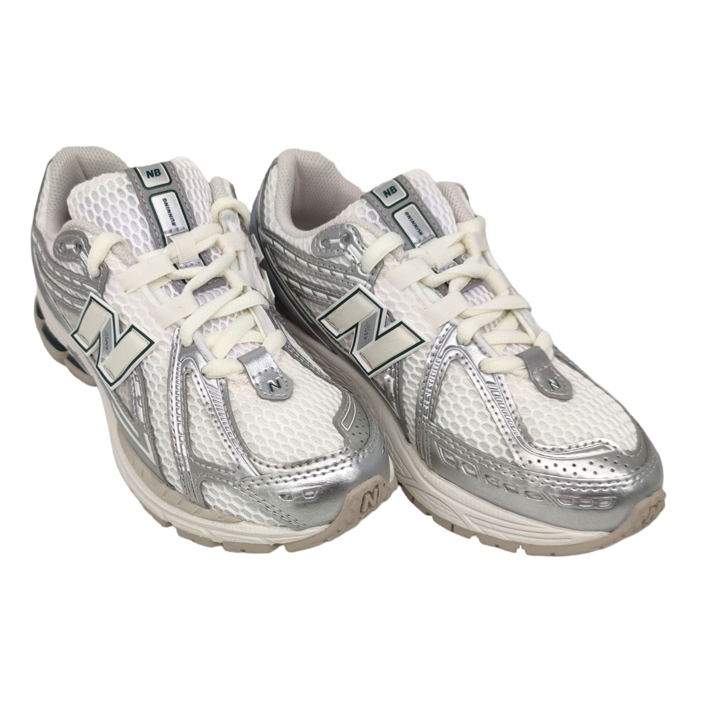 Damenschuhe von 1906, silber/weiß