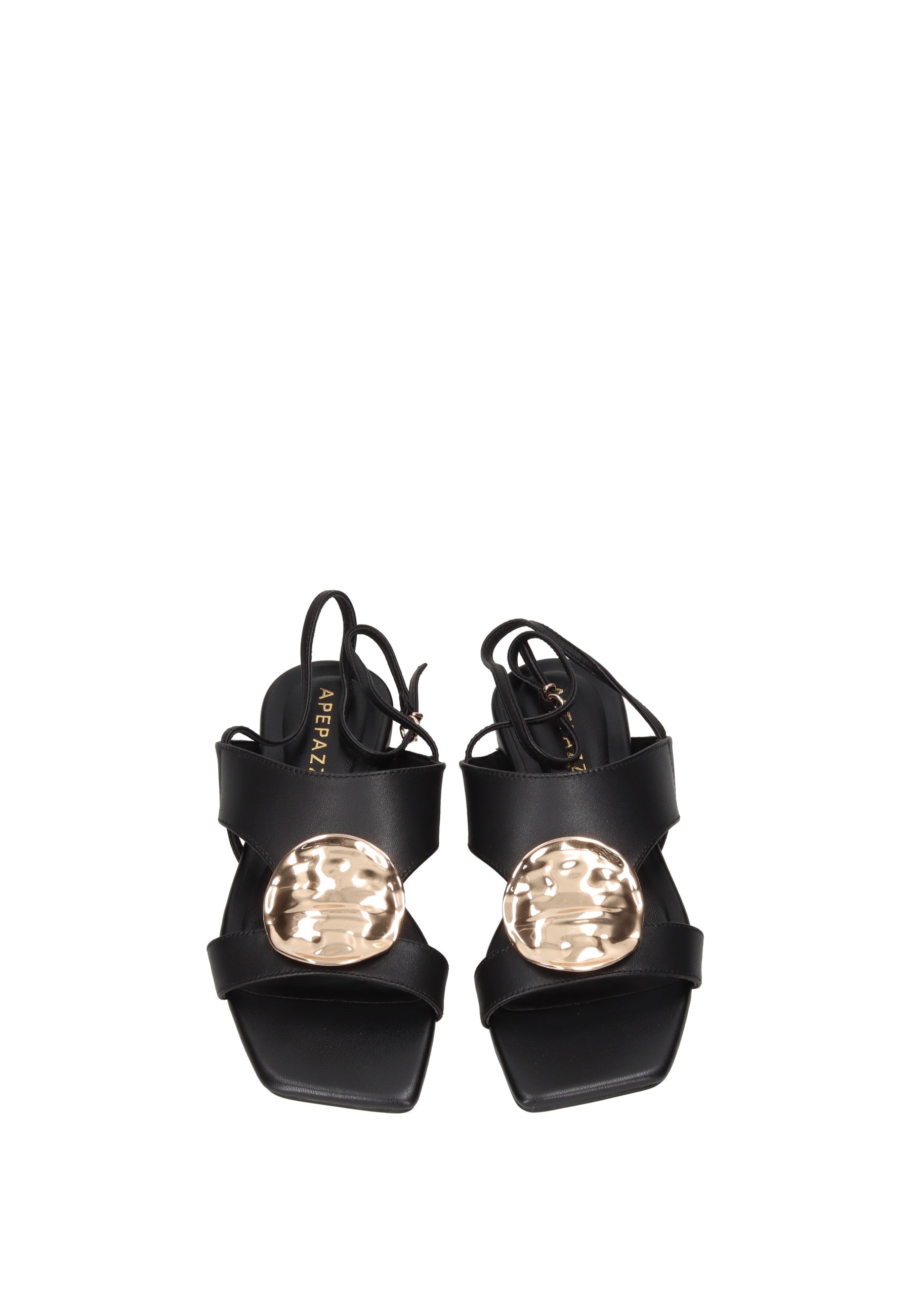 S6DHALIA02/LEA Sandalo APEPAZZA, sandali neri con accessorio rotondo in metallo e chiusura intrecciata.